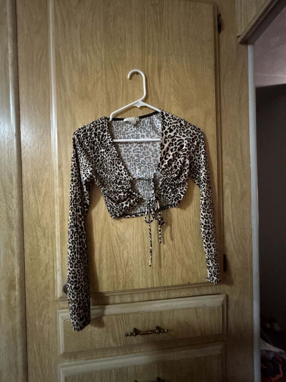Studio 1011 Tie Front Crop Top Size S Leopard Print Long Sleeve